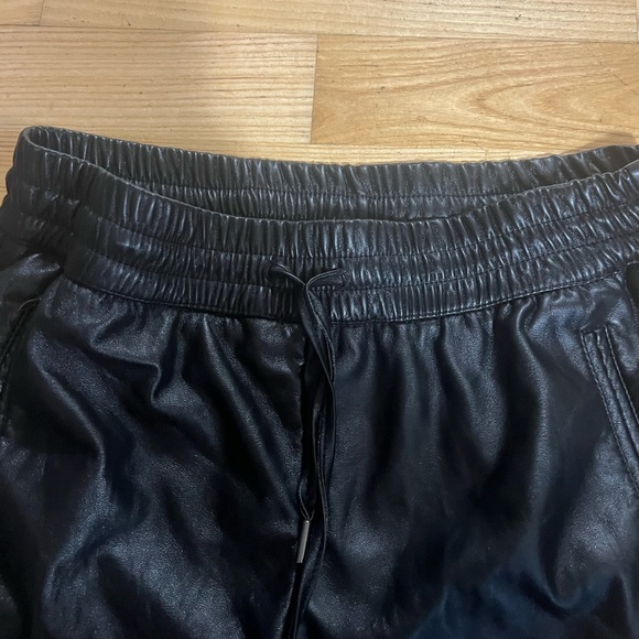 Loose leather pants elastic waistband pleather - Picture 2 of 2
